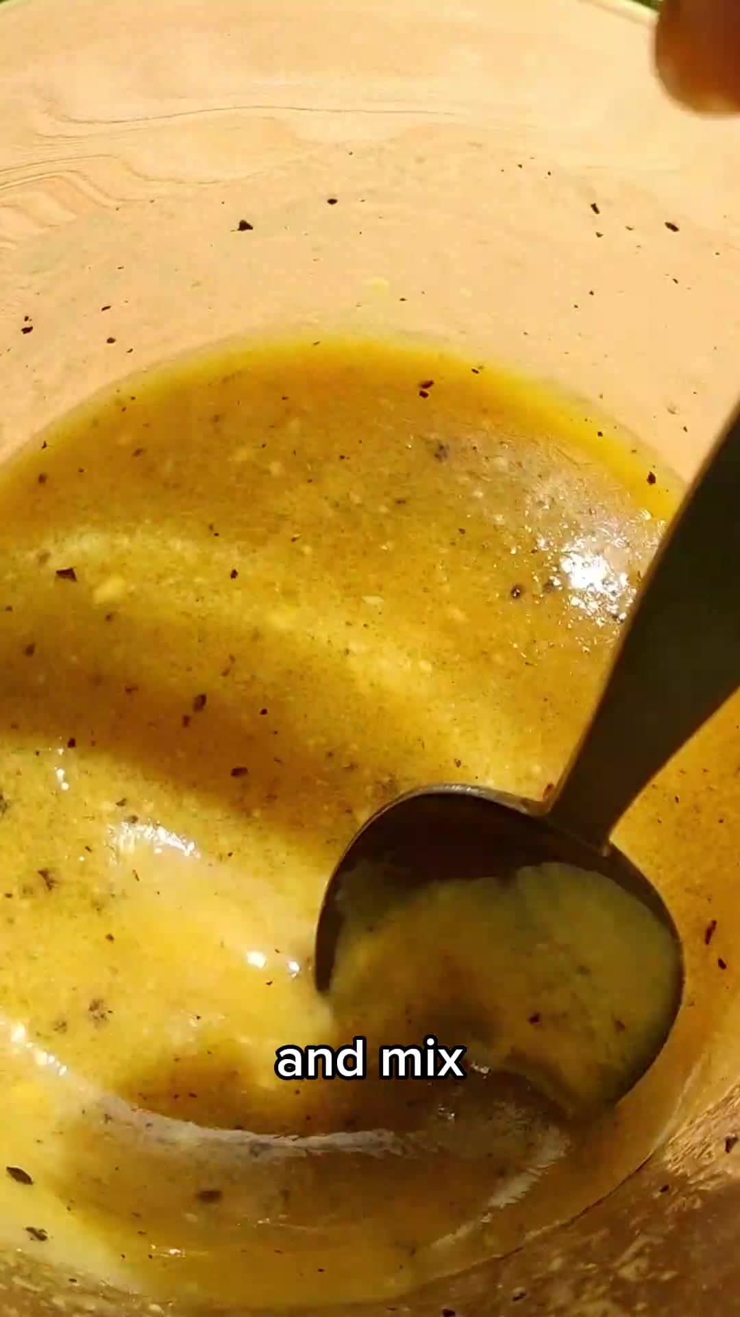 Mejor aderezo de ensalada de miel y limón
