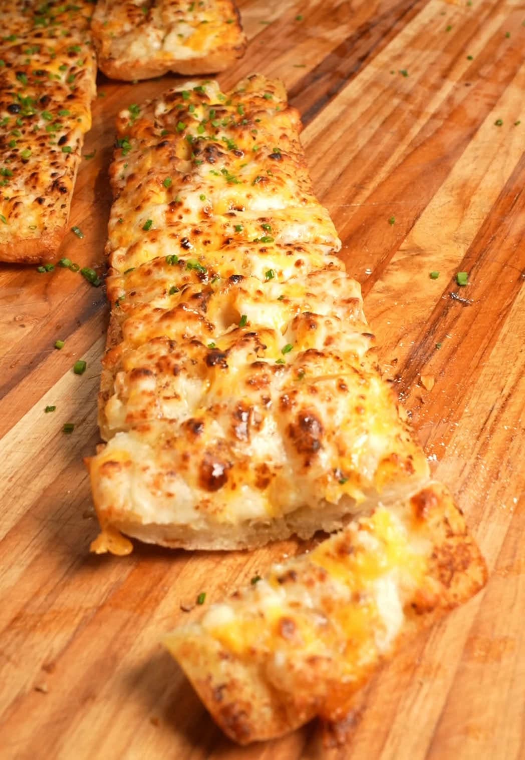 Cheesy Garlic Bread
