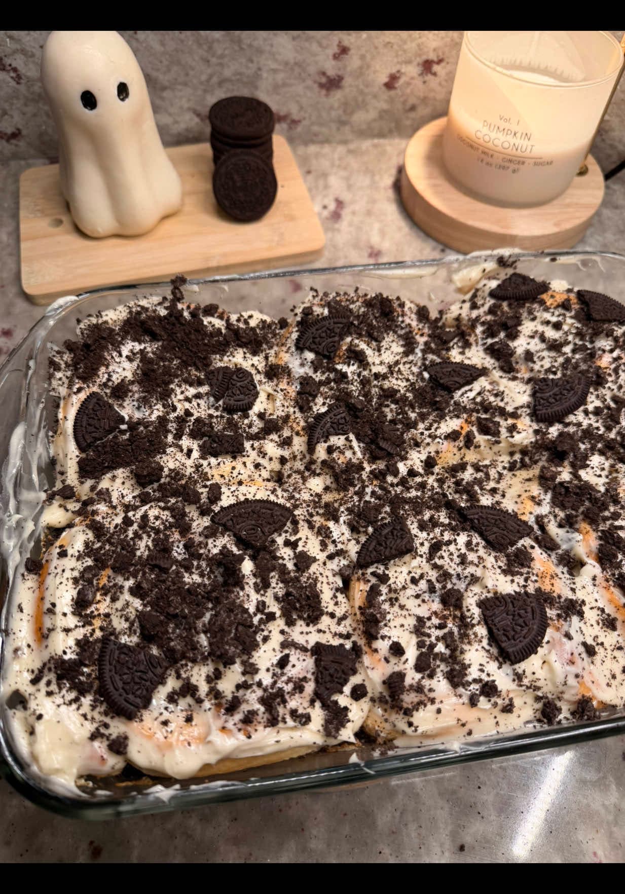 Oreo Cinnamon Rolls