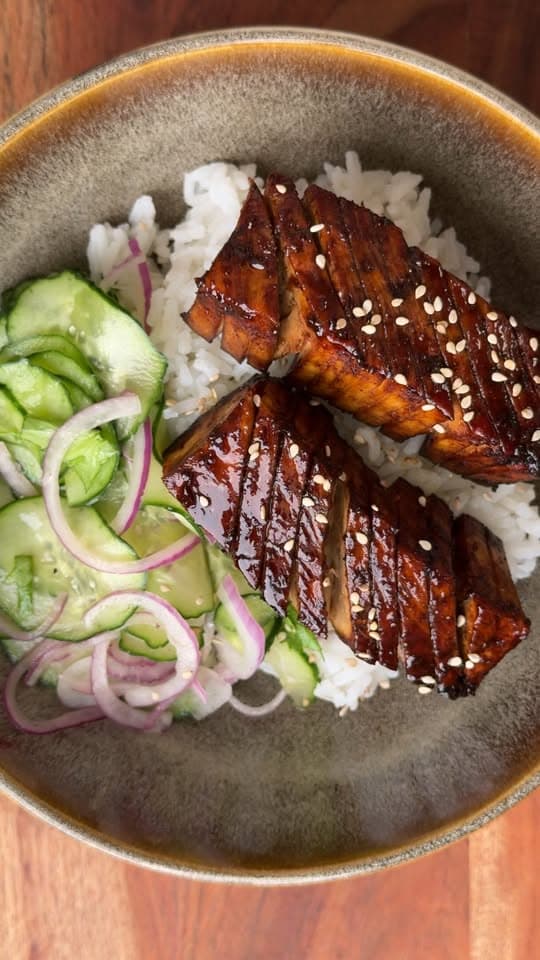 Accordion Tofu with Rice and Crunchy Salad
