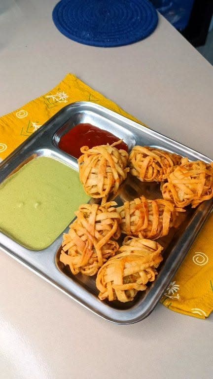 बचे हुए रोटी के समोसे