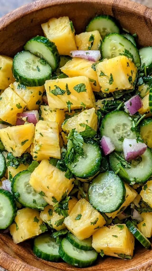 Salade ananas concombre