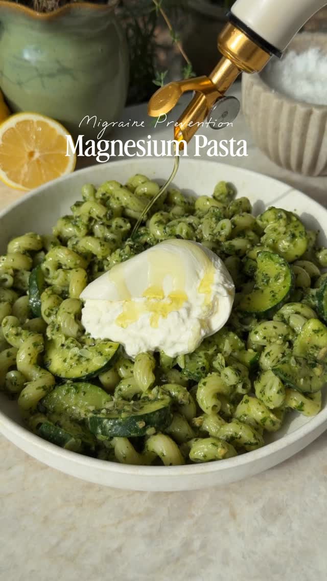 Magnesiumreiches Pesto-Burrata-Pasta