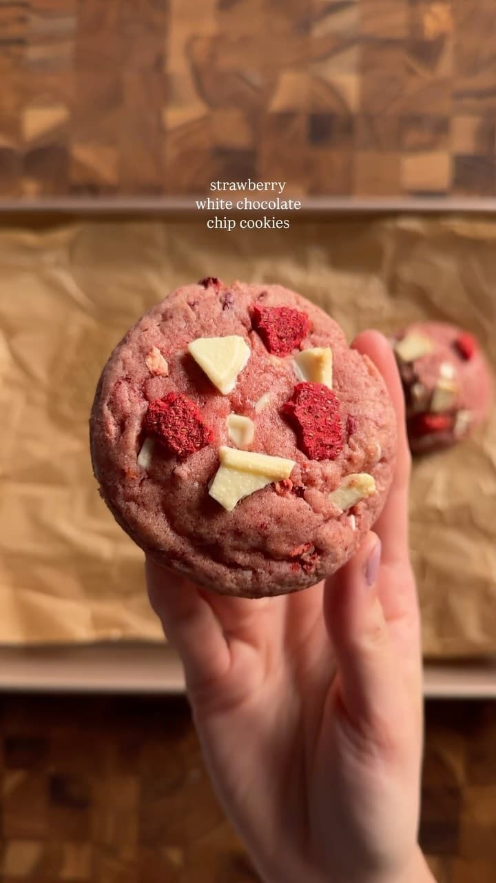 Strawberry White Chocolate Chip Cookies