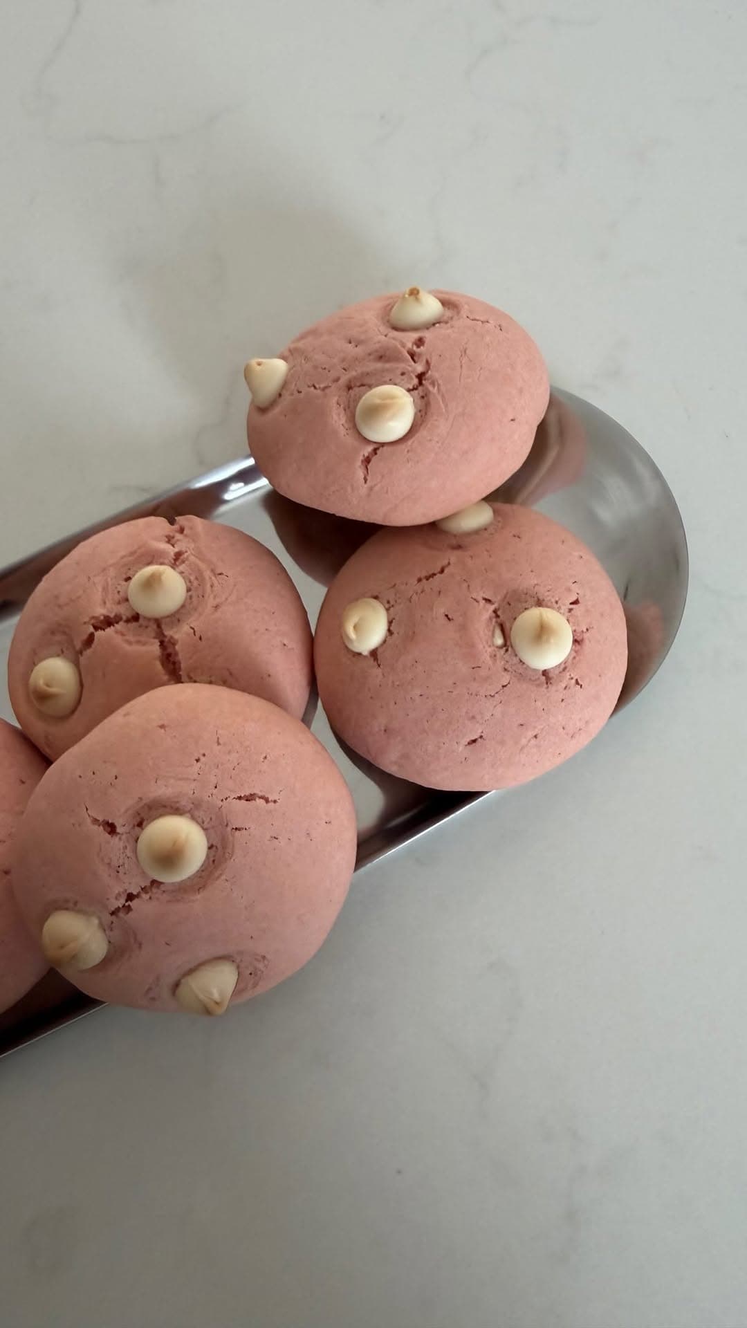 Strawberry Nesquik Cookies