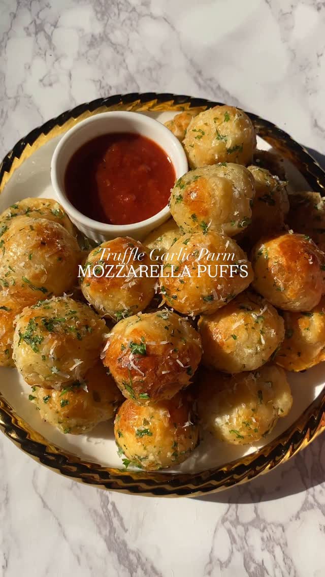 Mozzarella Puffs