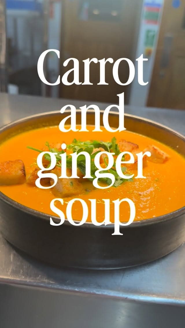 Sopa de cenoura e gengibre