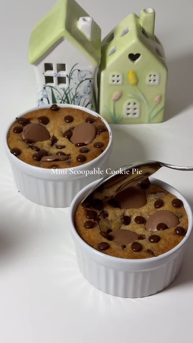 Mini scoopable Cookie Pie