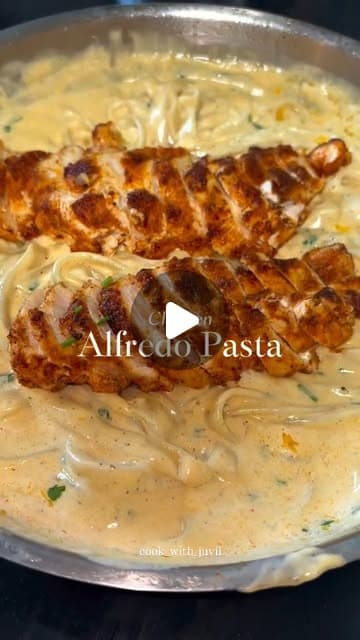 Creamy Chicken Alfredo Pasta