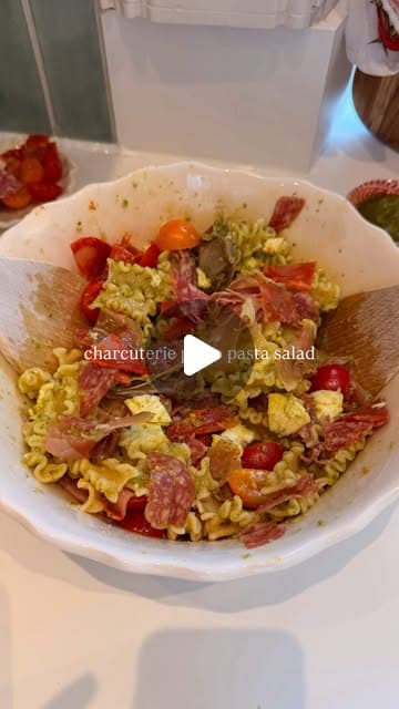Salade de Pâtes Charcuterie au Pesto