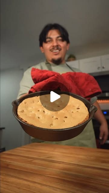 Valentine's Cookie Skillet