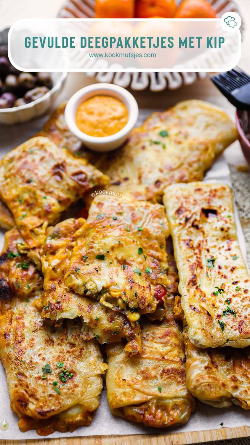 cheesy chicken pies 🧀🥙