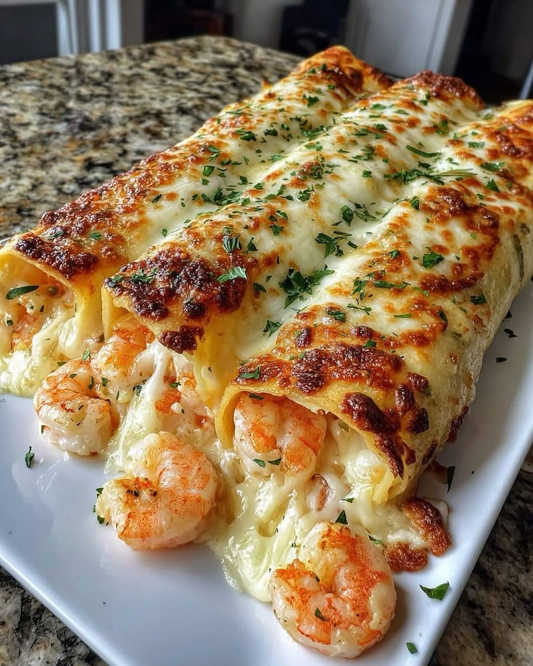 Cheesy Garlic Shrimp Roll-Ups
