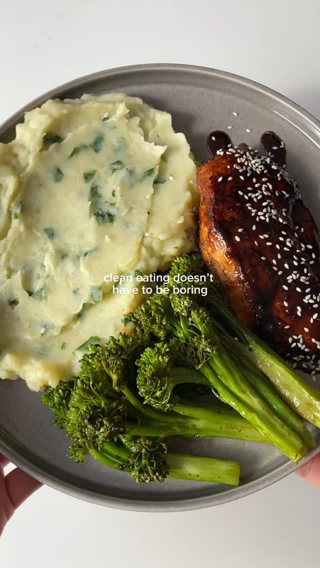Clean Eating Grilled Chicken Plate