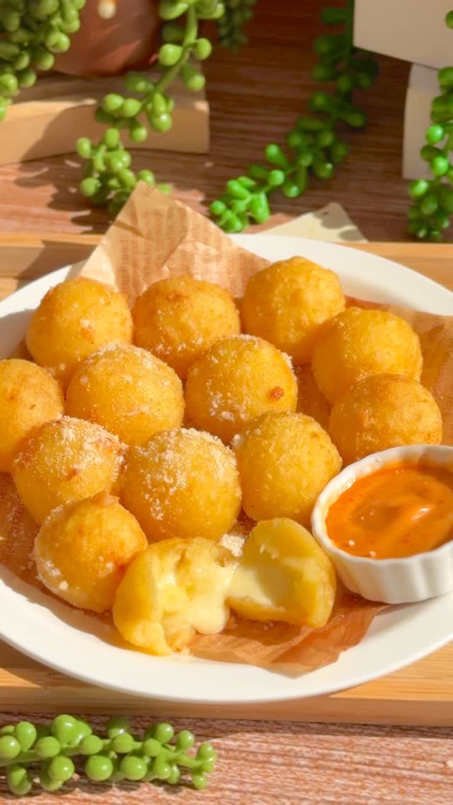 Potato Cheese Balls