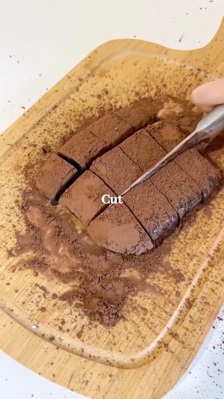 2-Ingredient Chocolate Truffles