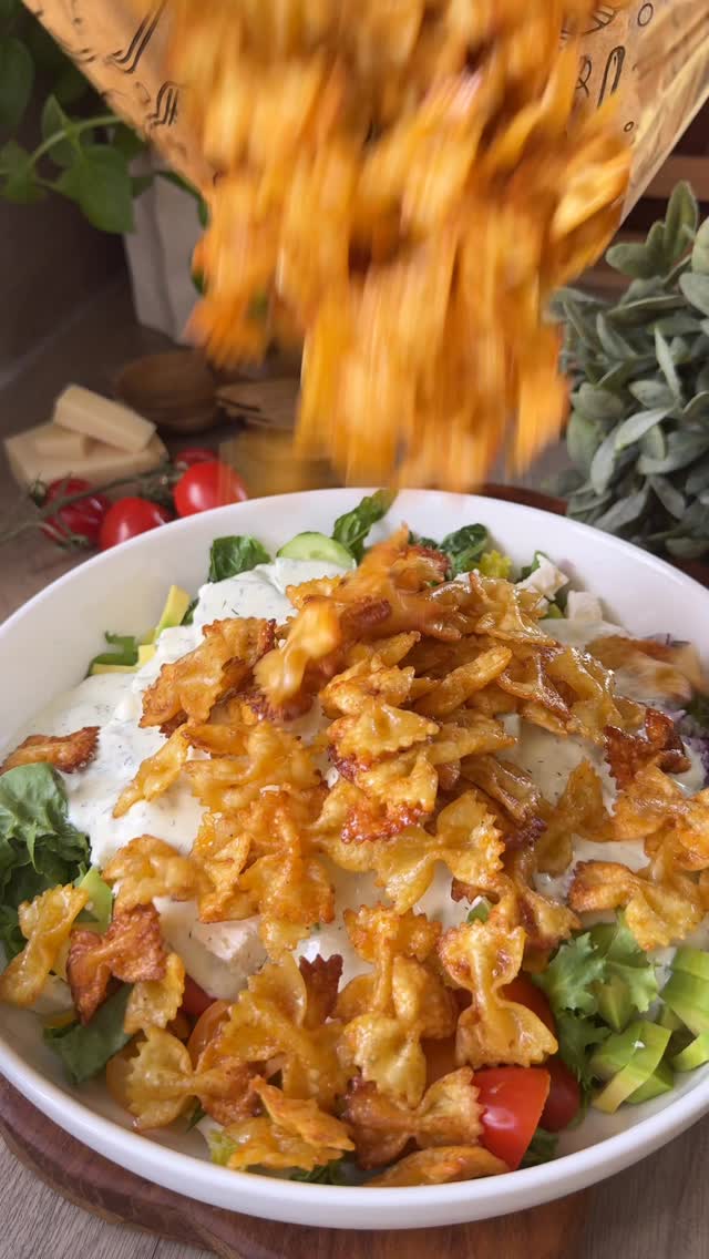 Çıtır Makarnalı Salata