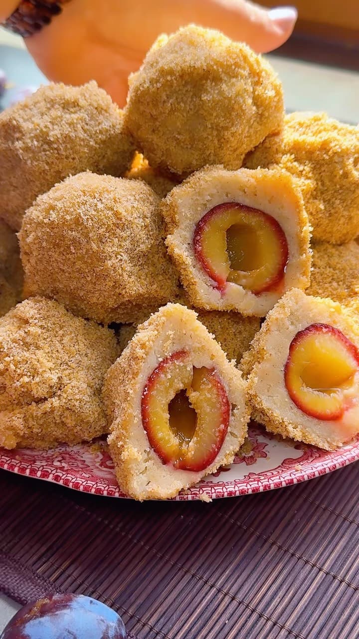 Romanian Gomboți (Sweet Cheese Dumplings)