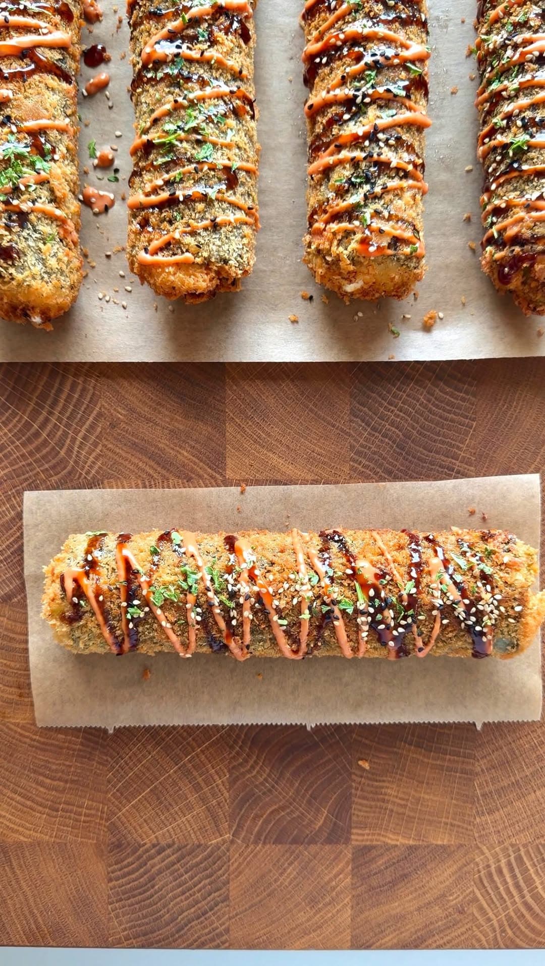 Crunchy fried sushi burrito med lax