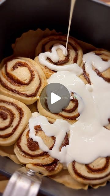 Air Fryer Cinnamon Rolls