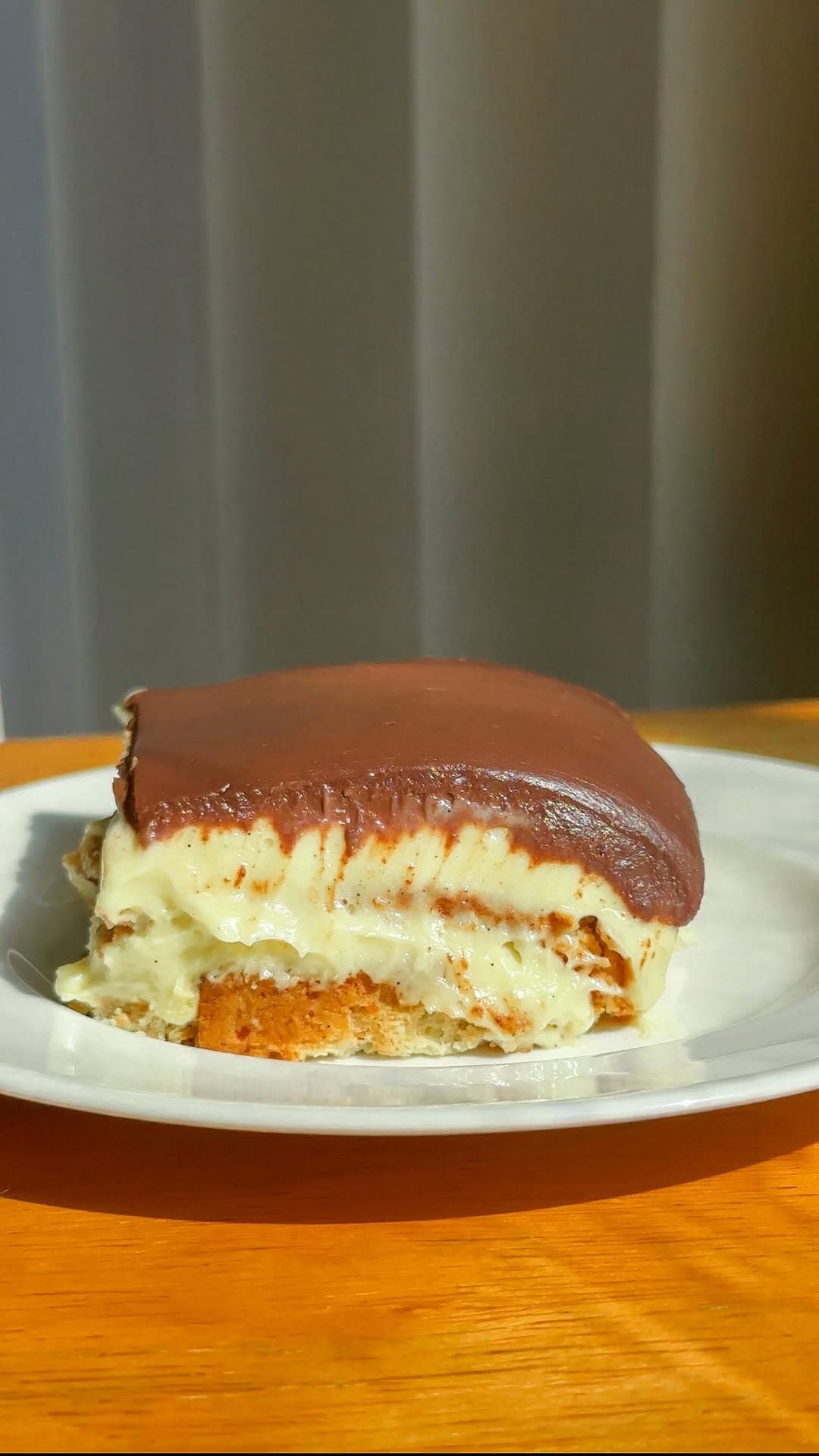 No-Bake Éclair Cake