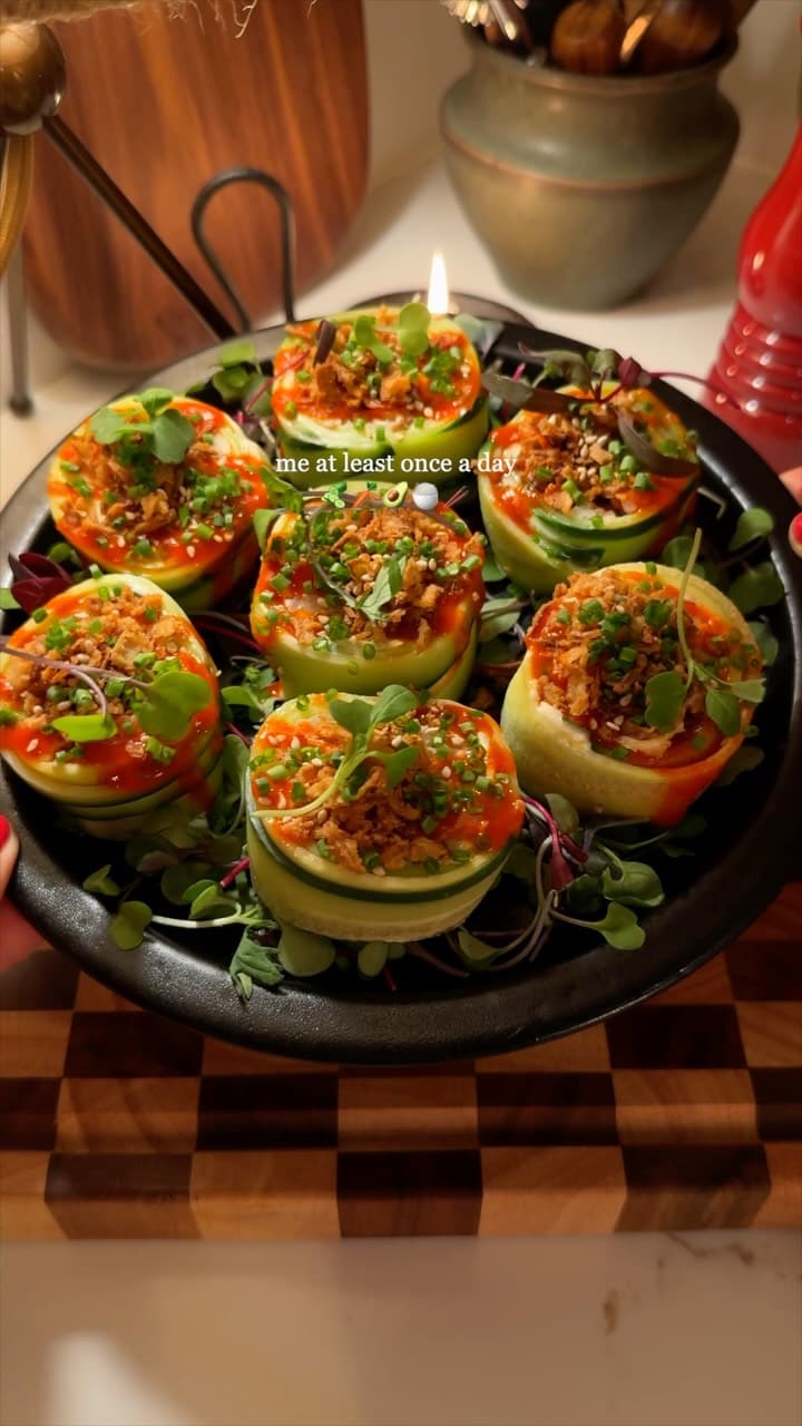Rouleaux de concombre épicés au jacquier