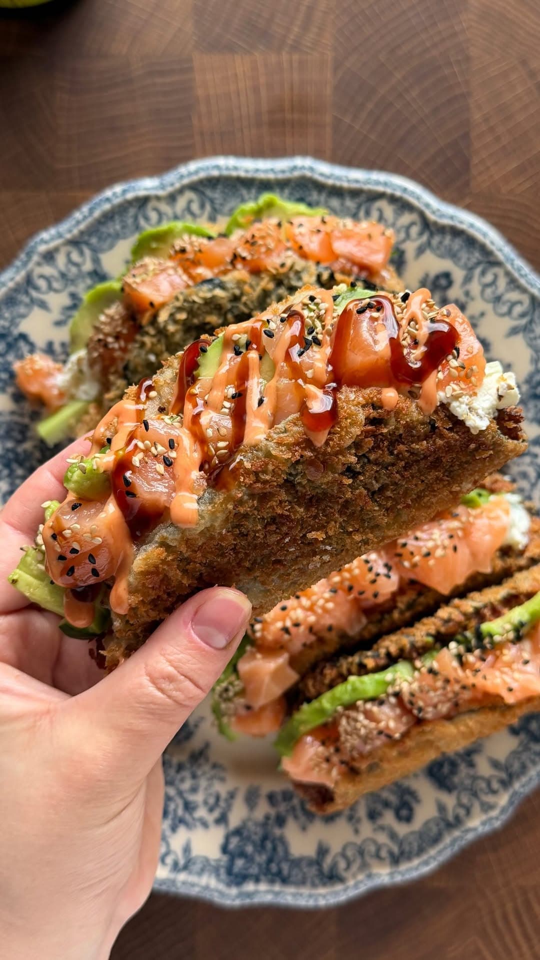 Tacos Crujientes de Sashimi
