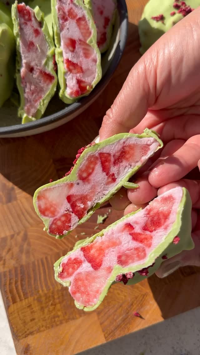 Strawberry Matcha Frozen Yogurt Clusters