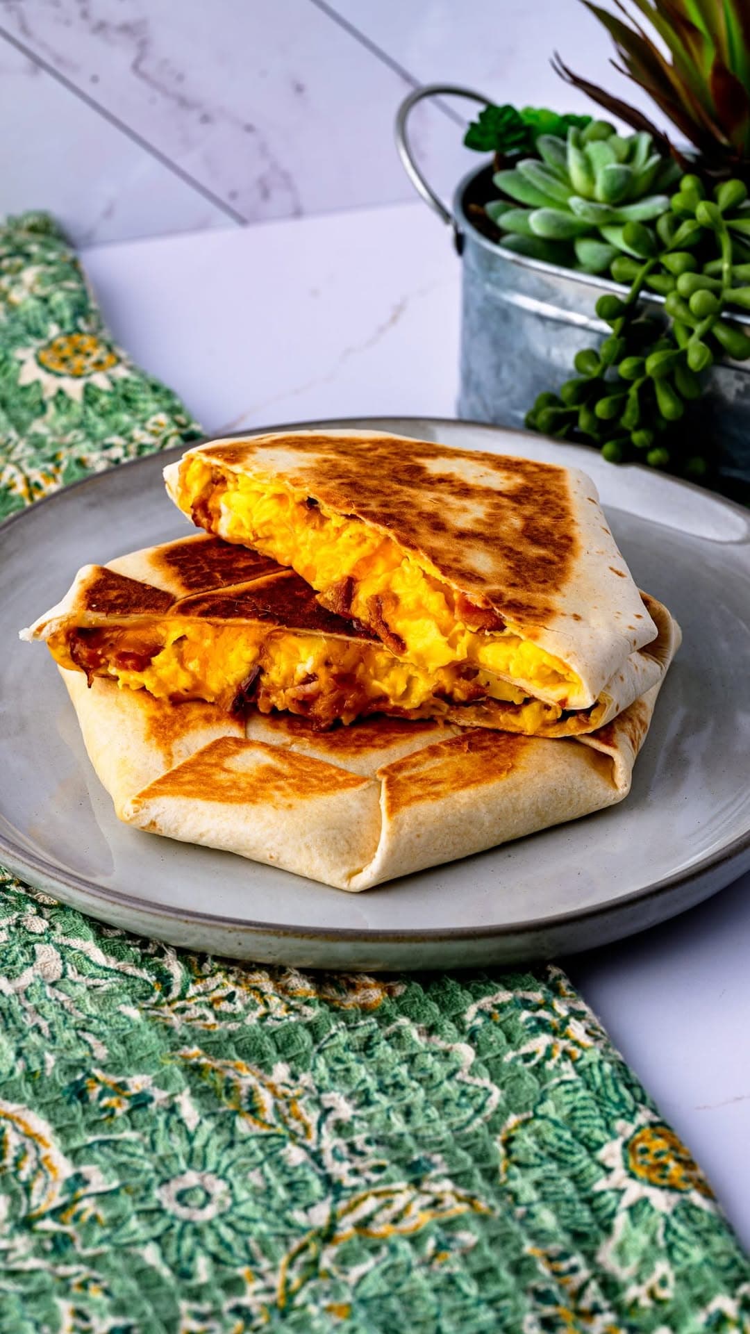 Breakfast Crunchwraps