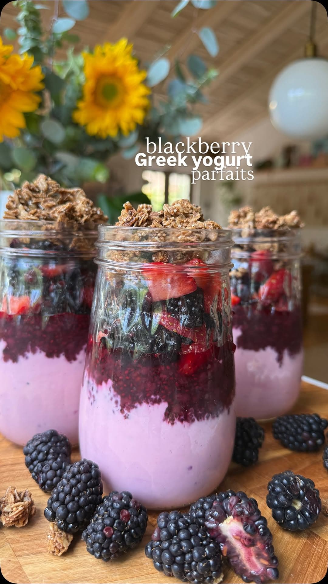 Blackberry Greek Yogurt Parfaits