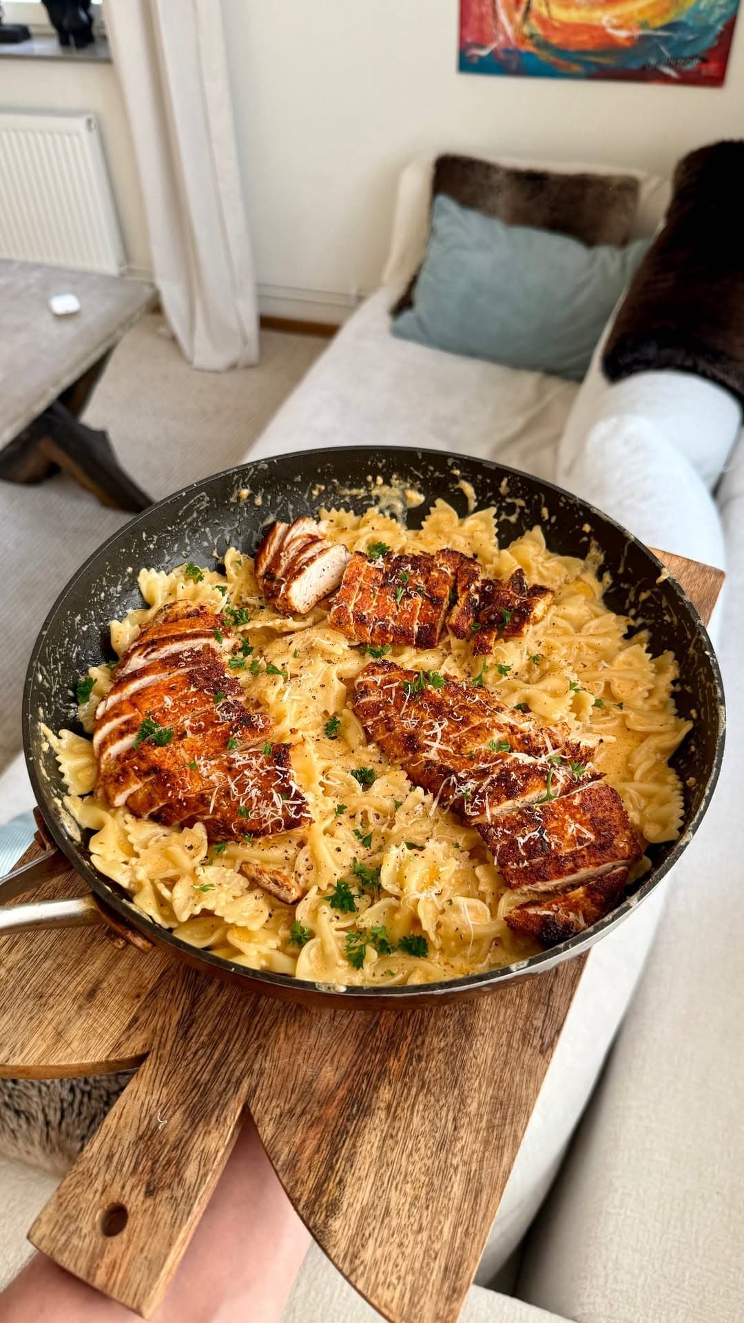 Parmesan- och vitlökspasta med kyckling