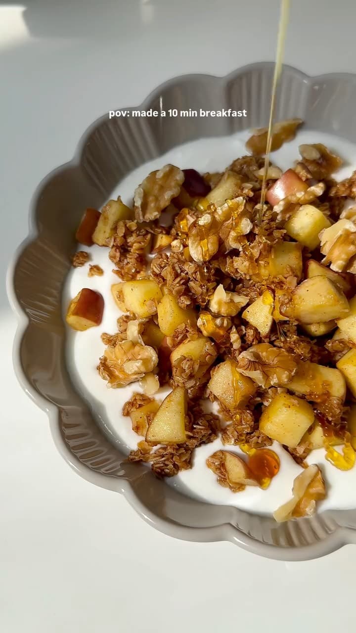 Apple Crumble Yogurt Bowl