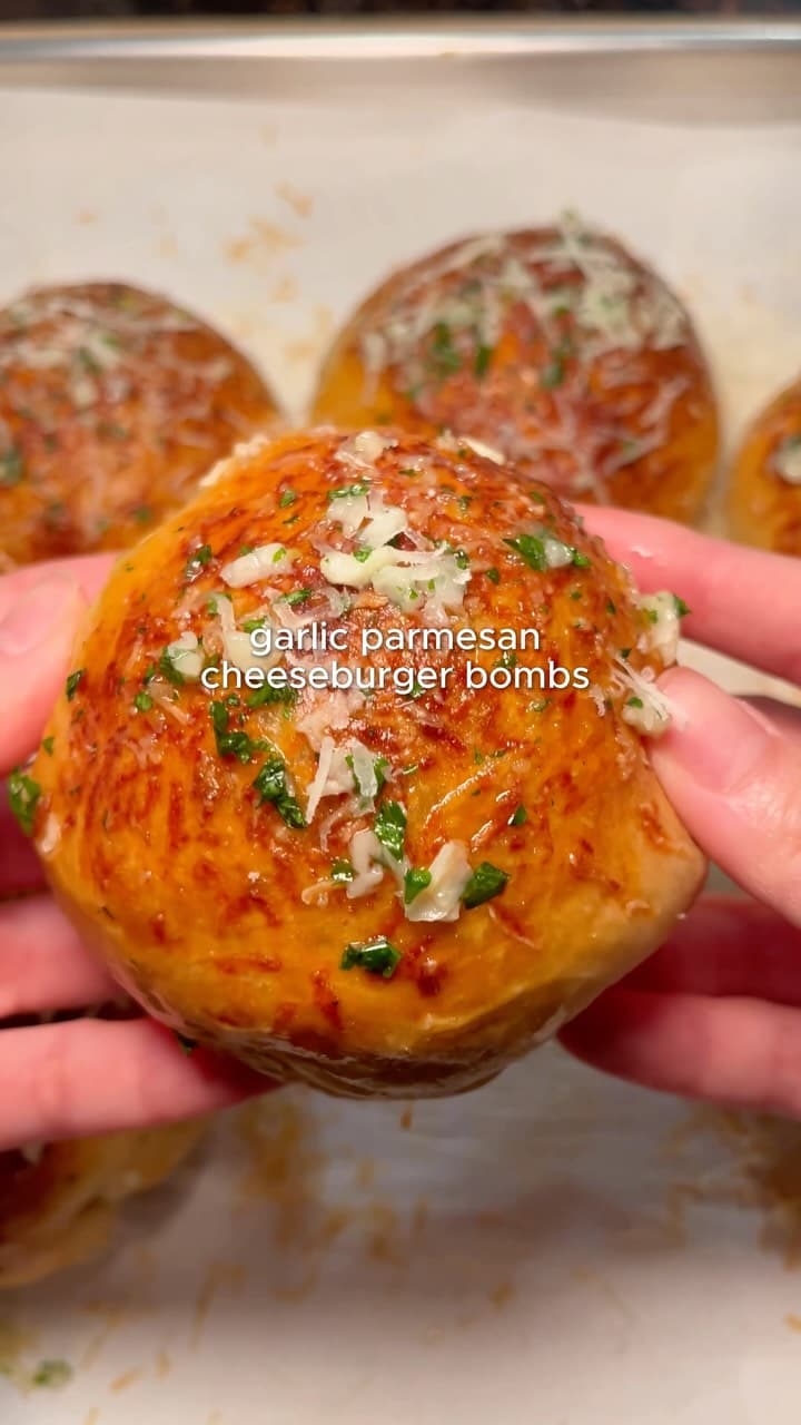 Garlic Parmesan Cheeseburger Bombs