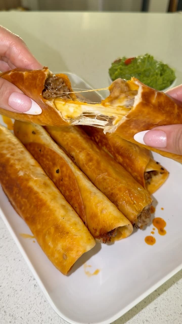 Crispy Cheesy Beef Taquitos