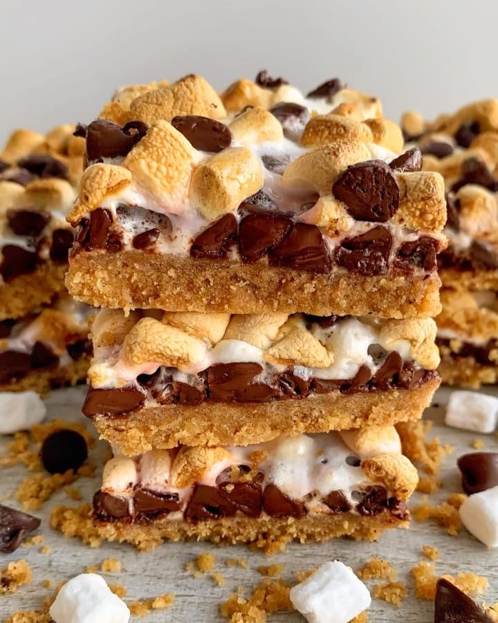 4-Ingredient Gooey S'mores Bars