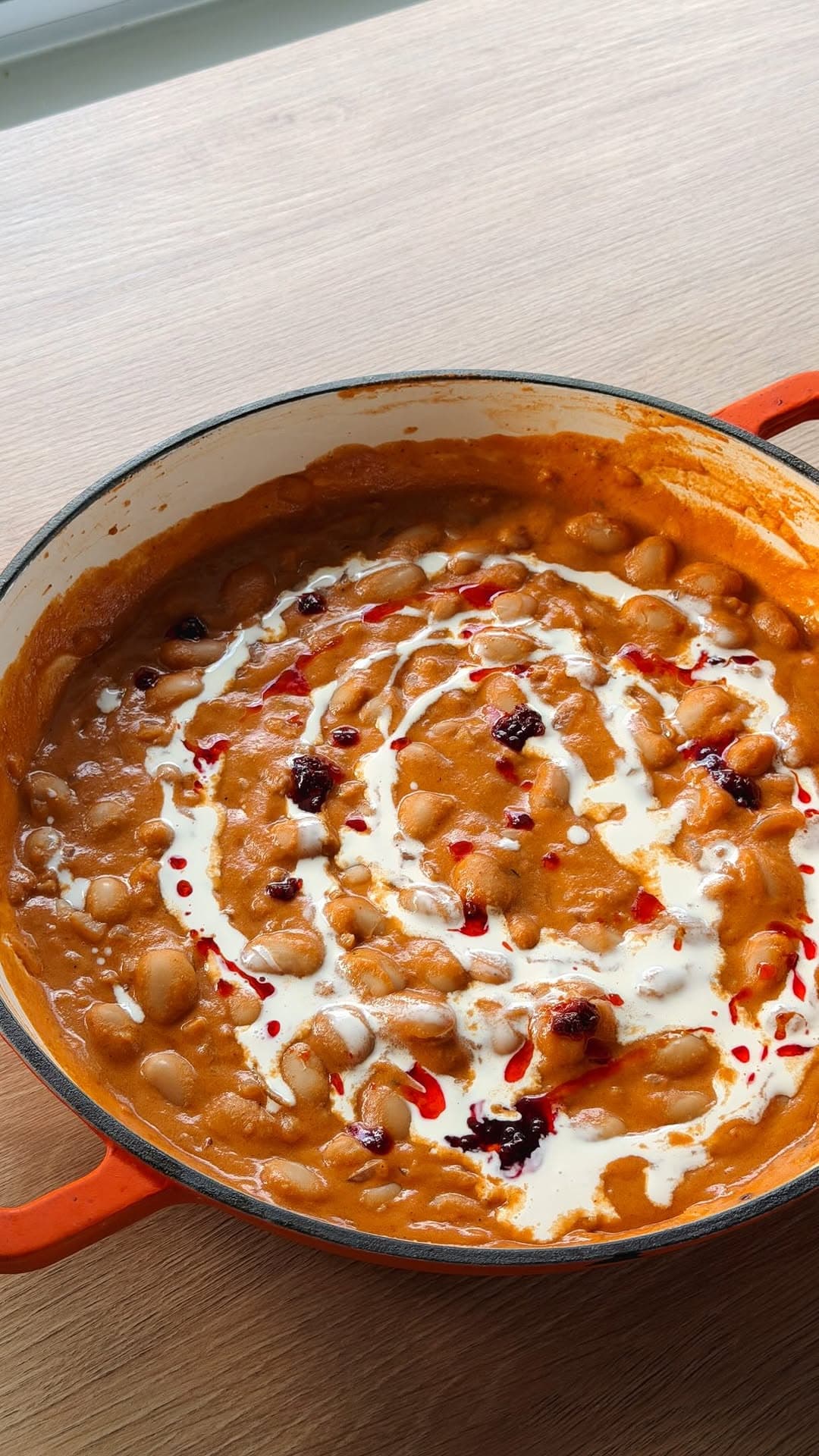 Creamy Peanut Chilli Butter Beans