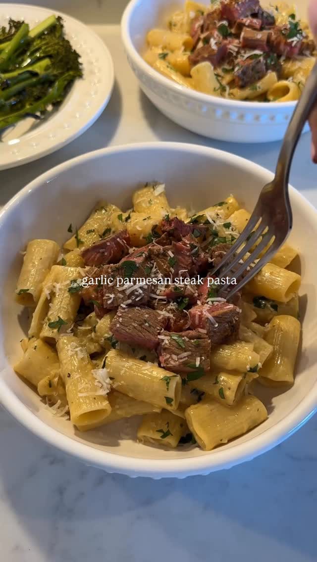 Garlic Parmesan Steak Pasta