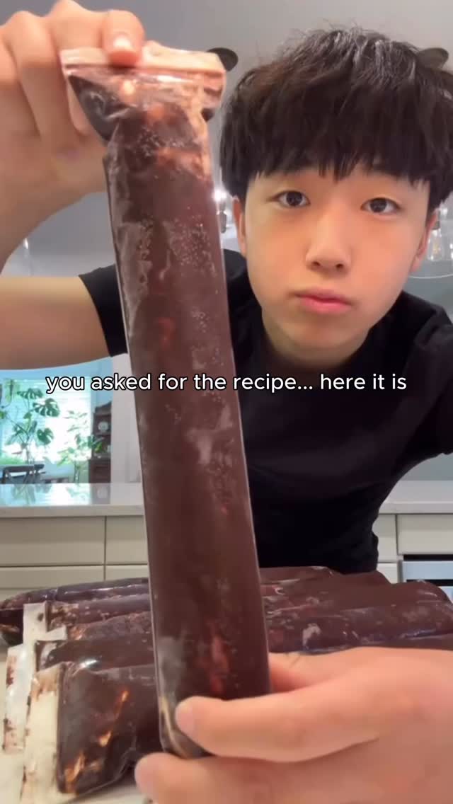 Viral Chocolate Popsicles