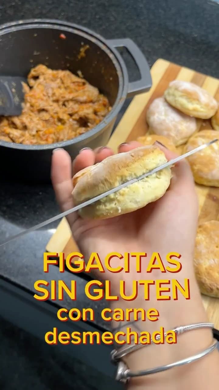 Figacitas sin gluten con carne desmechada