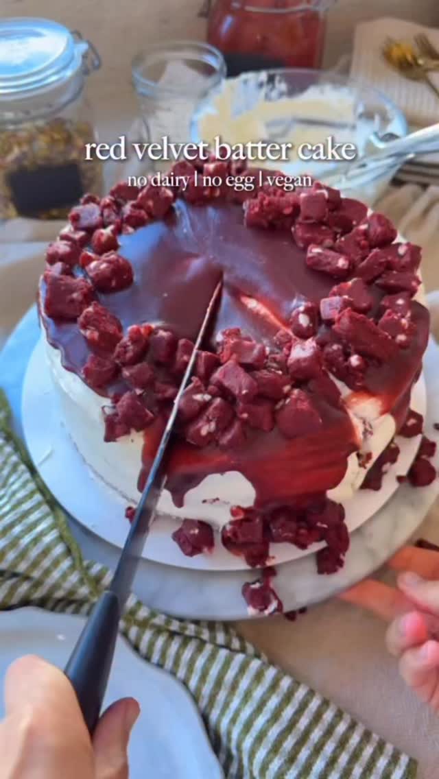 Красный бархатный торт Red Velvet