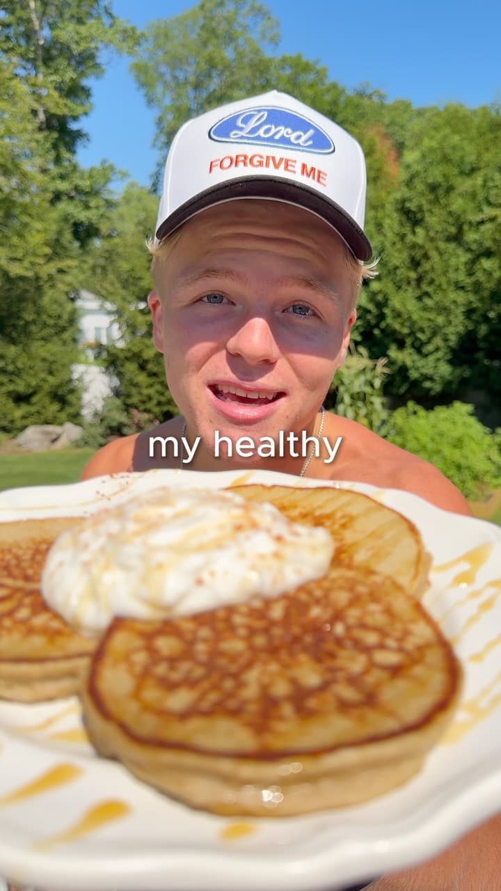 3-Ingredient Banana Oat Pancakes