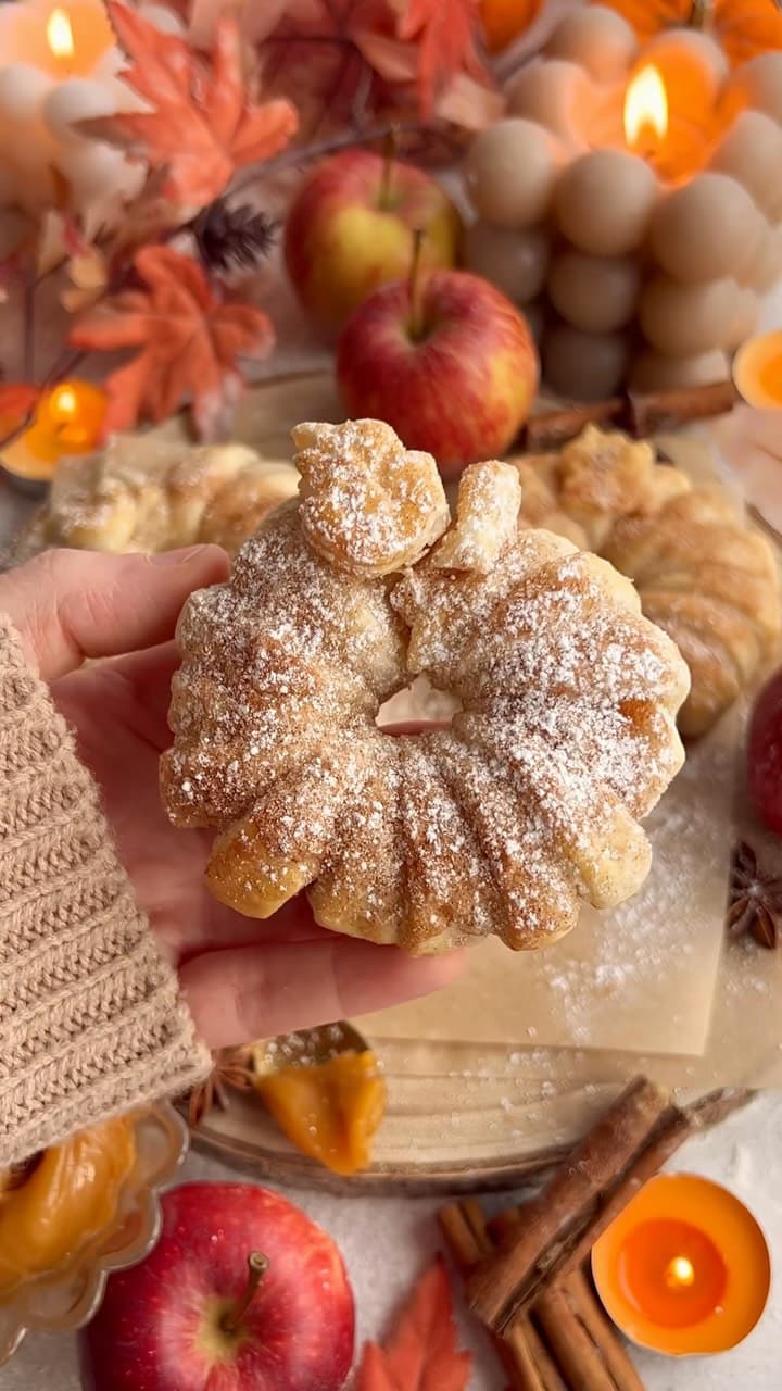 Vegan Caramel Apple Pastries