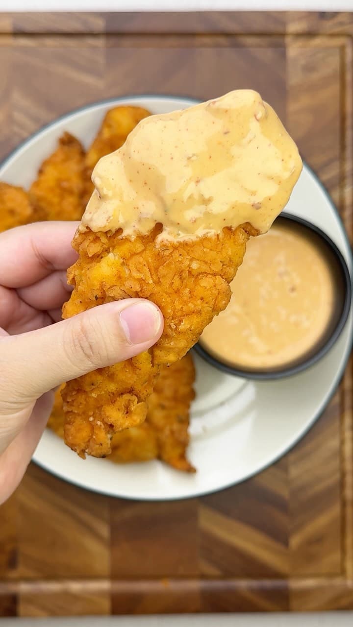 Extra Crispy Chicken Tenders & Fire Sauce