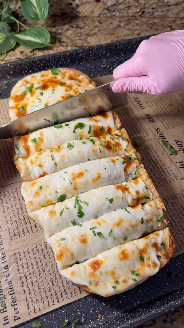 Pan de Ajo con Queso