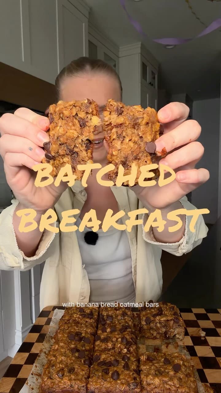 Banana Bread Oatmeal Bars