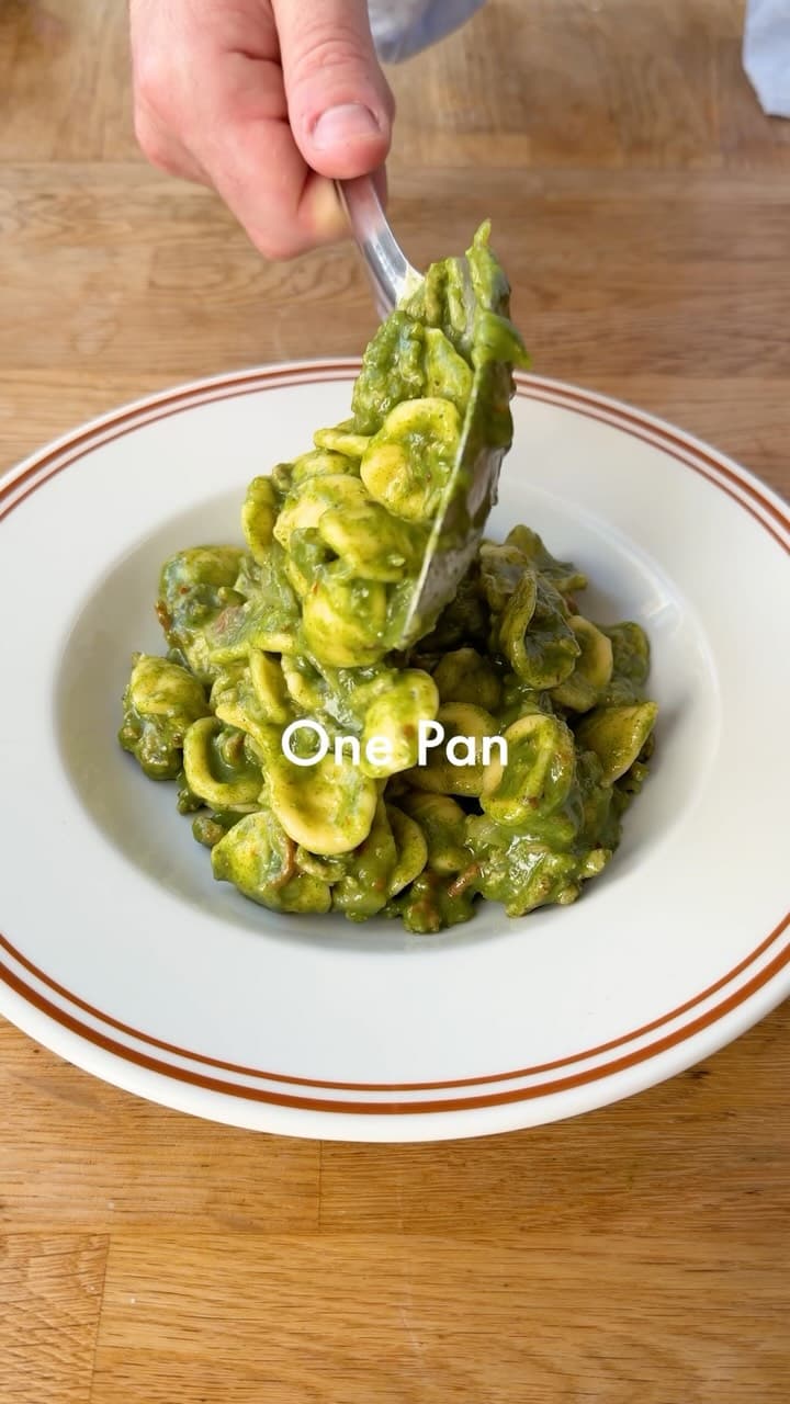 One-Pan Sausage & Spinach Pasta