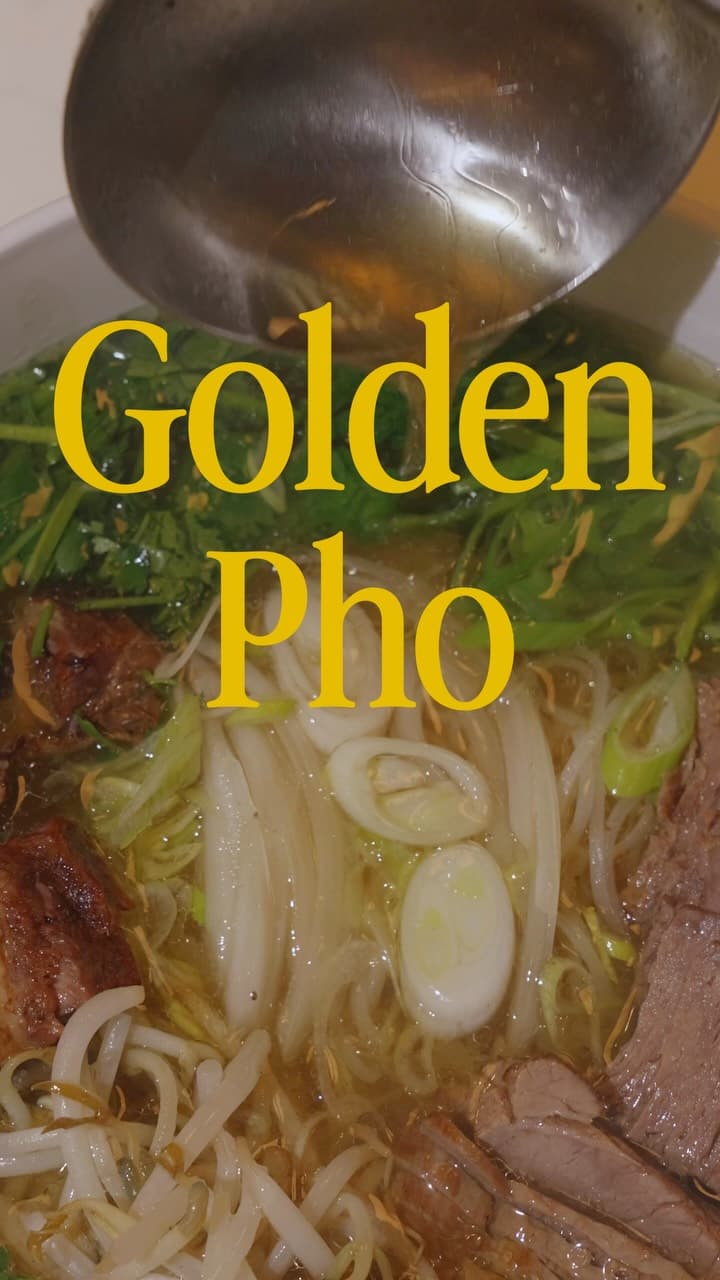 Vietnamese Pho with Roasted Bones