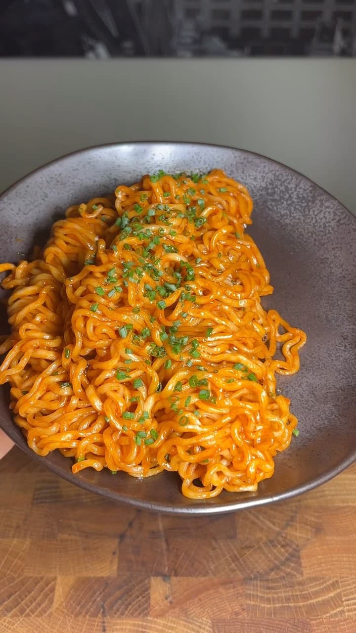 Ramen alle Noodles con Brodo Aromatico