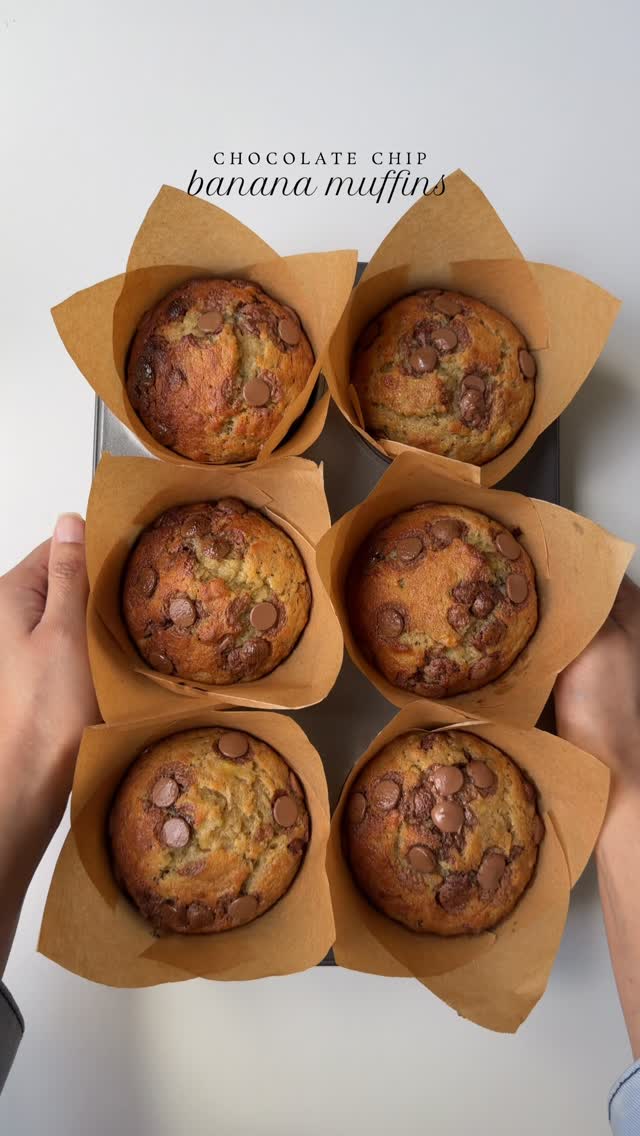 Banana Chocolate Chip Muffins