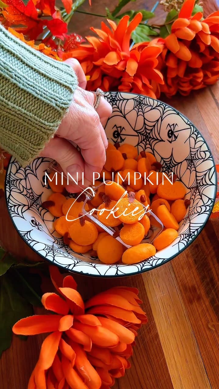 Mini Pumpkin Cookies
